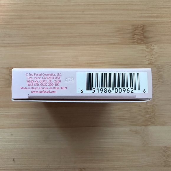 Too Faced Cheek Popper Blushing Highlighter Pinker Times Ahead - Picture 2 of 4